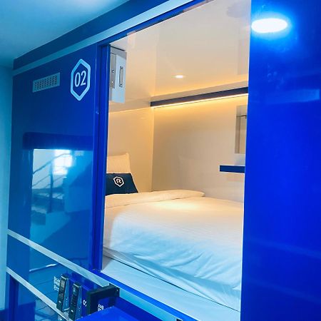 Rosalyne Sleepbox Malioboro 3 Hotel Yogyakarta Luaran gambar