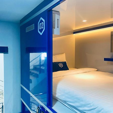 Rosalyne Sleepbox Malioboro 3 Hotel Yogyakarta Luaran gambar