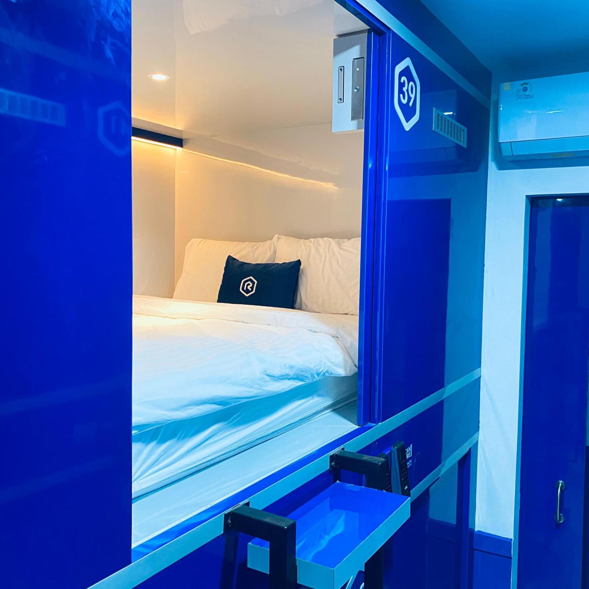 Rosalyne Sleepbox Malioboro 3 Hotel Yogyakarta Luaran gambar
