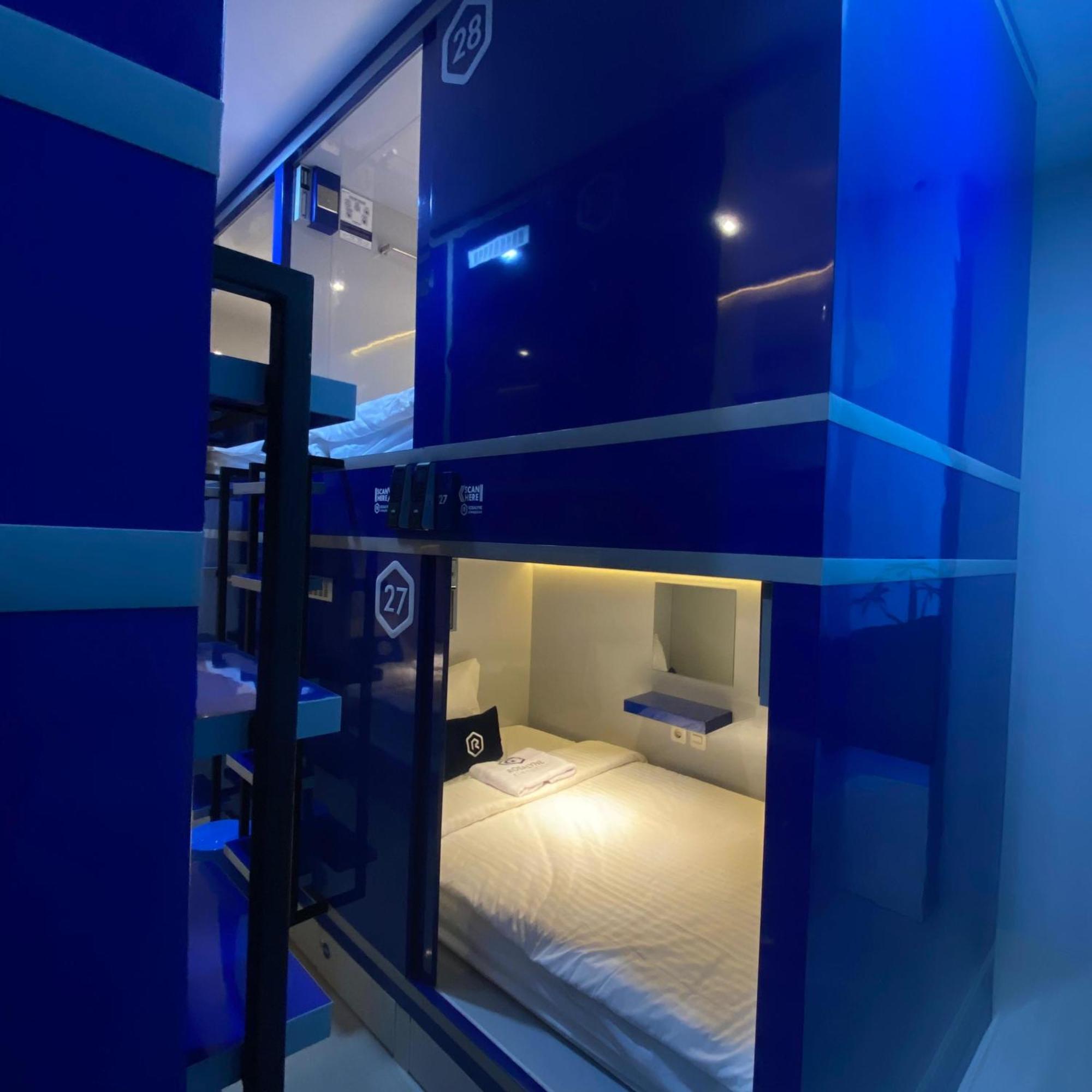 Rosalyne Sleepbox Malioboro 3 Hotel Yogyakarta Luaran gambar