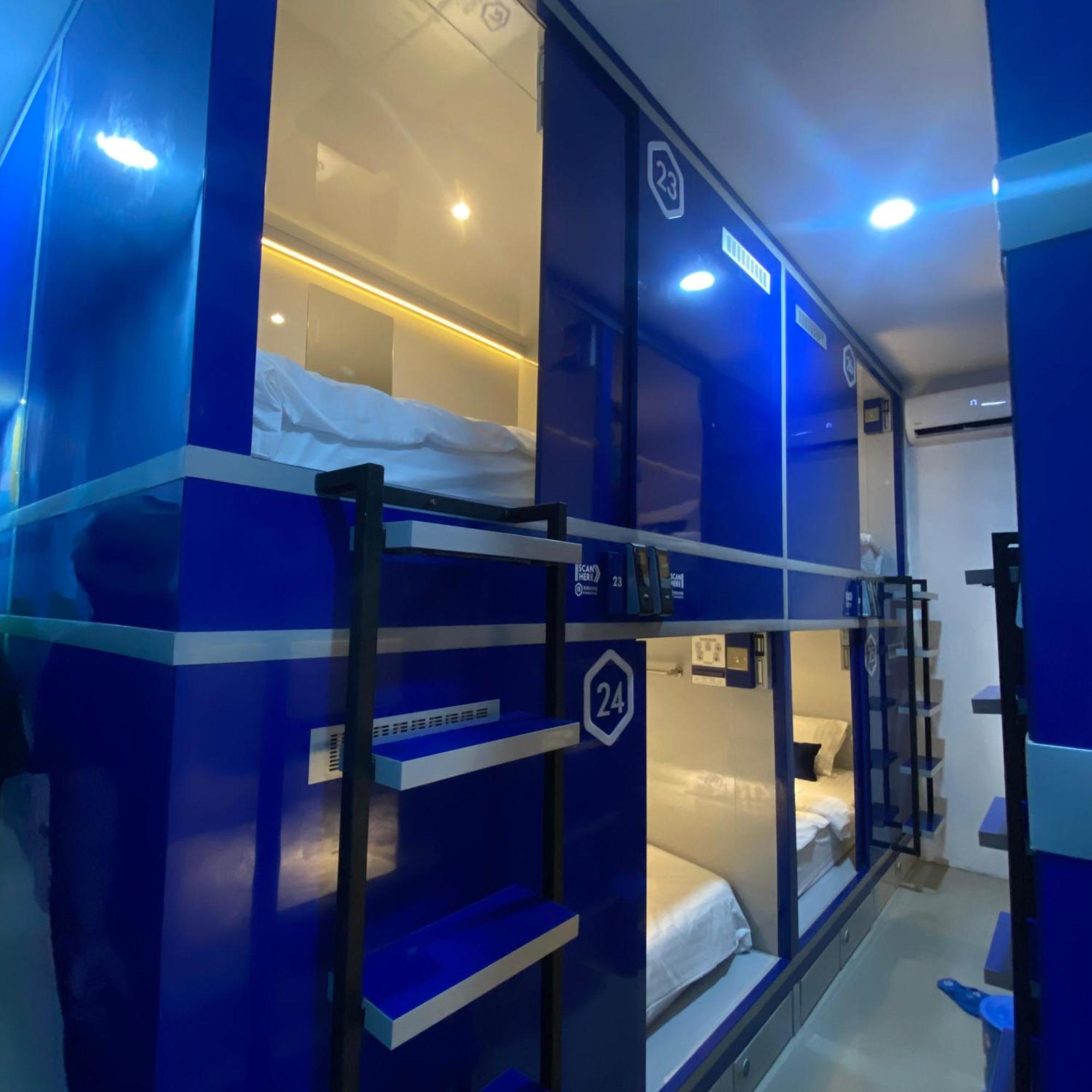 Rosalyne Sleepbox Malioboro 3 Hotel Yogyakarta Luaran gambar
